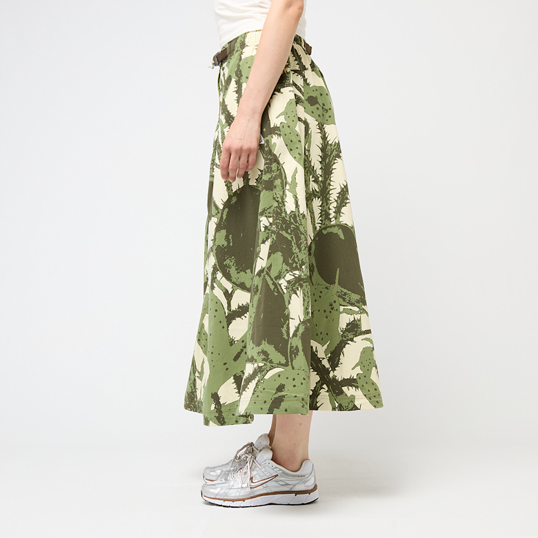 Buy Nike ACG Smith Summit Skirt in lt khaki/cargo khaki | HV0579