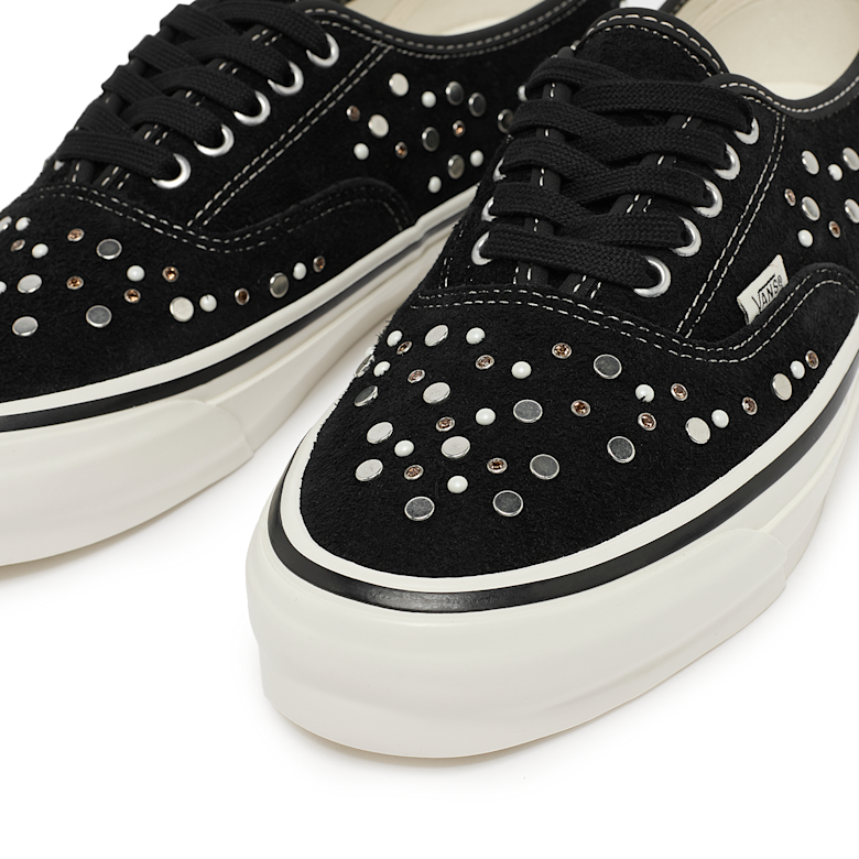 Buy Vans LX Authentic 44 in black | VN000EBN1U31 | solebox