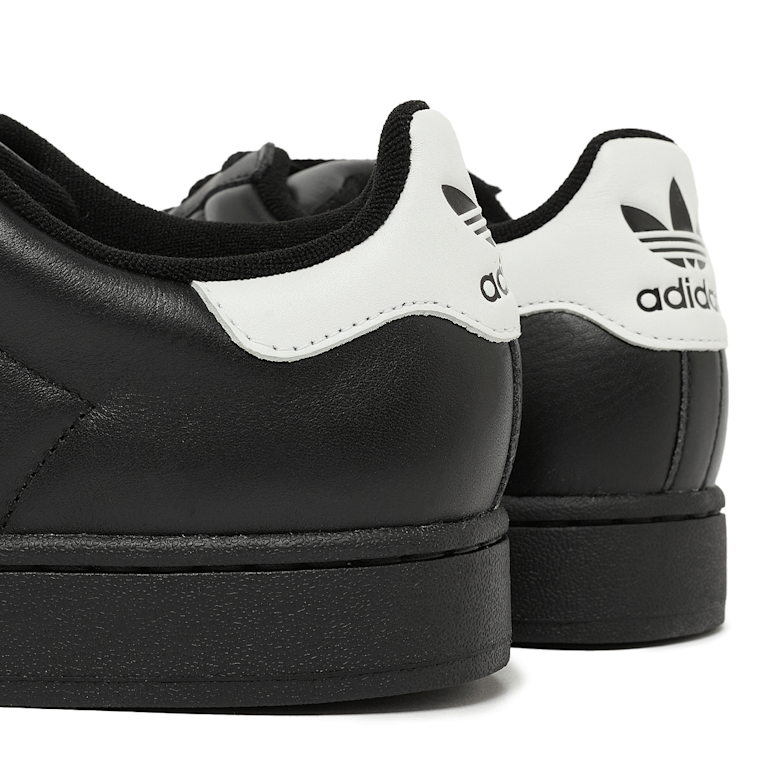 Kaufe adidas Consortium Wmns Superstar Beams in schwarz | JR6484