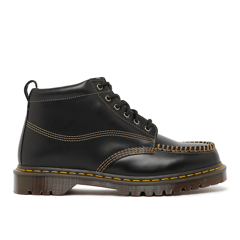 Buy Dr. Martens Lowell Chukka in black | 42706001 | solebox