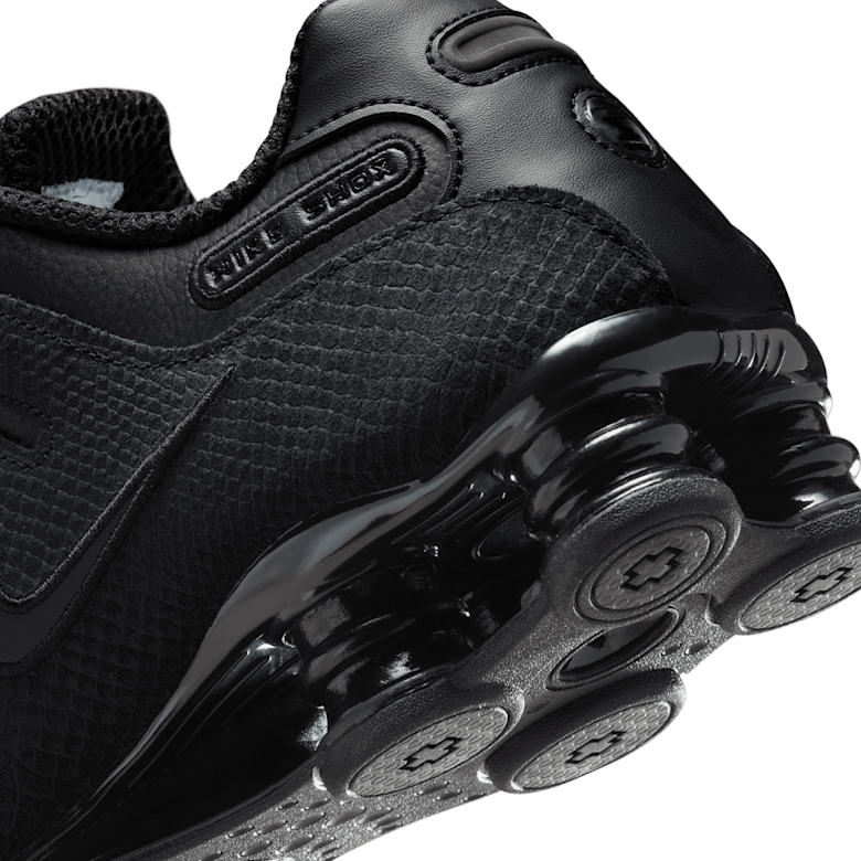 ブルック Nike-Shox-NZ-black