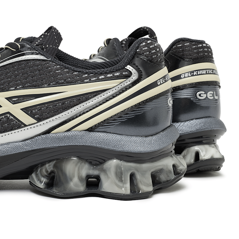 Buy ASICS SportStyle US6-S Gel-Kinetic Fluent in black | 1203A748