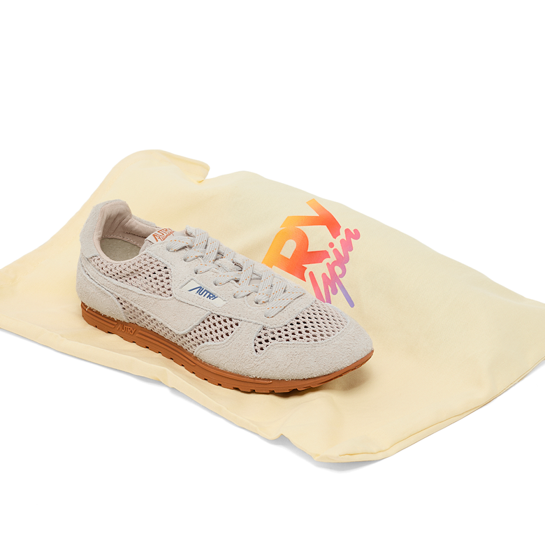 Buy Autry Wmns Windspin Low in knitted/suede sand | WSLWKS06 | solebox