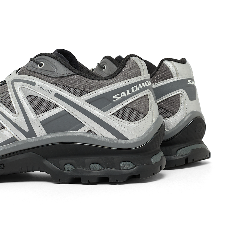 Buy Salomon XT-Quest in black/ftw silver/castlerock | L49171600