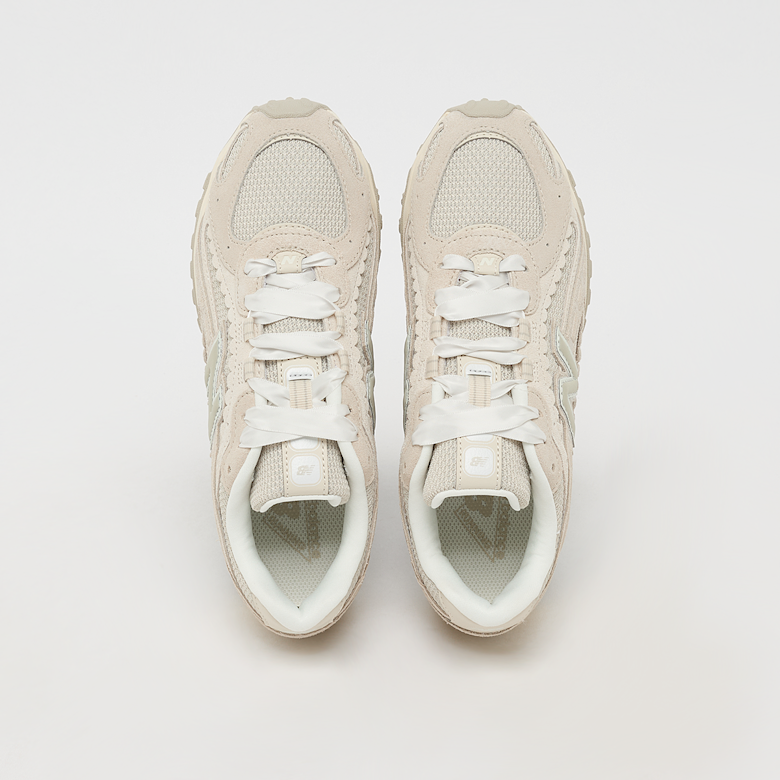 Buy New Balance Wmns 204L (U204L2SZ) in beige | U204L2SZ | solebox