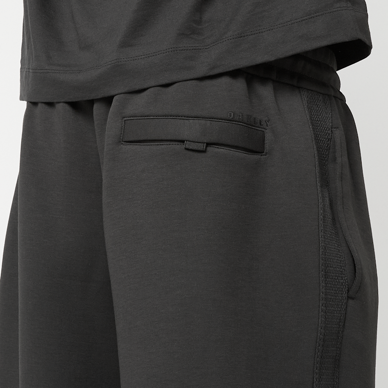 Buy Oakley Reserve Momento Pant in black | FOA407979-021 | solebox