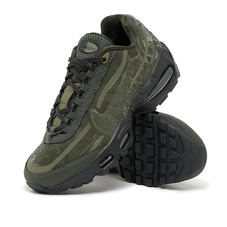 Buy Nike x Worksout Air Max 95 in grün | HQ0263-300 at solebox
