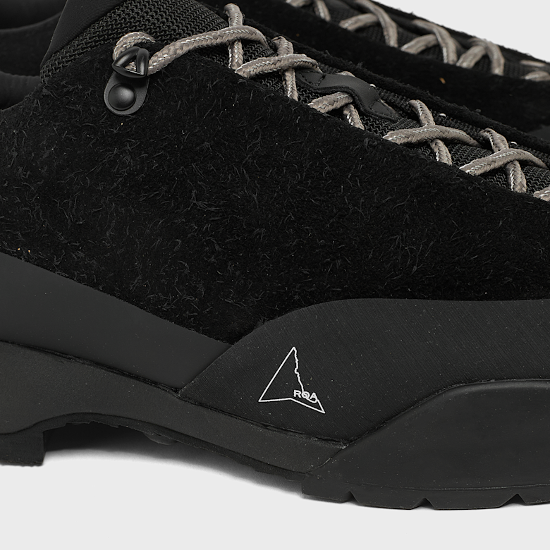 は Buy ROA Cingino in zwart | YBUW135LE13-BLK0001 | solebox