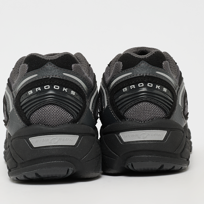 、 Buy Brooks Adrenaline GTS 4 in grey | 1104851D053 | solebox