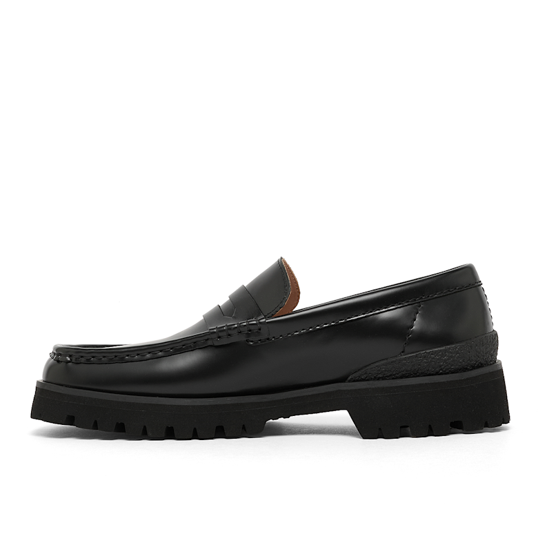 Buy Clarks Originals Yukoner Penny Loafer in black | 26185705