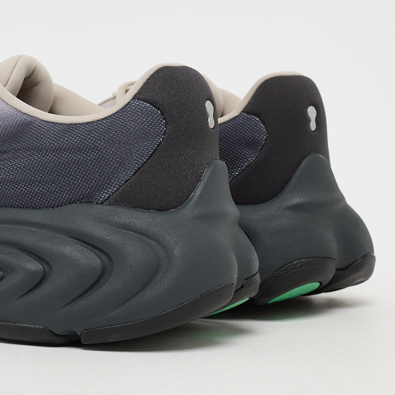 Buy Lacoste Spinor 1261 SMA in grey | 51SMA0053-2P2 | solebox