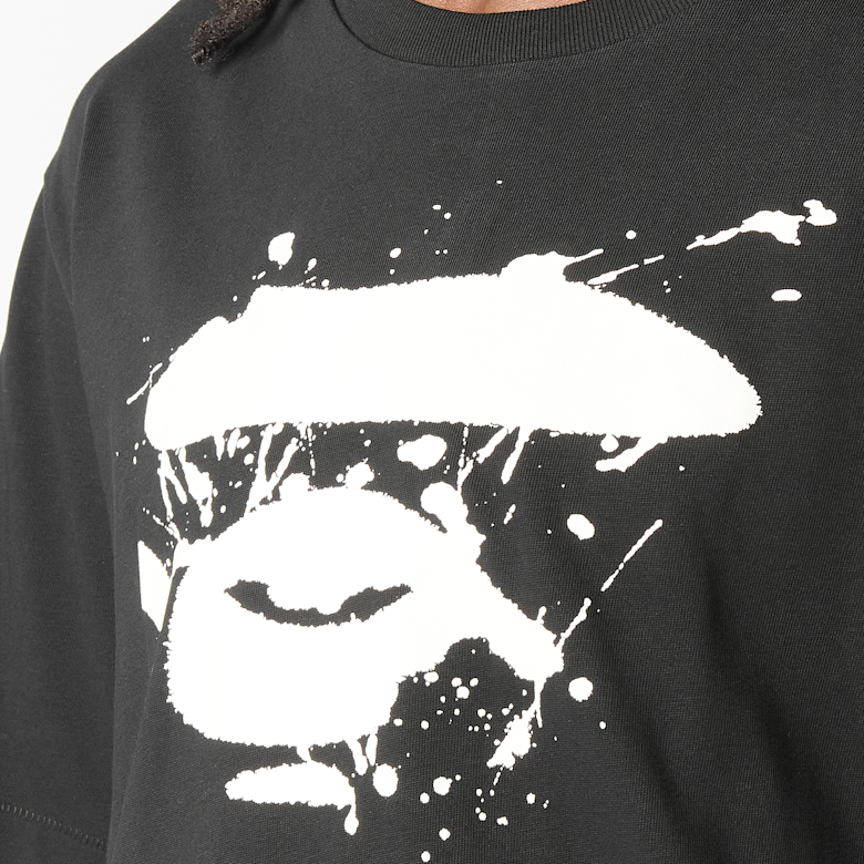 Buy A Bathing Ape Graffiti Ape Face Tee in zwart