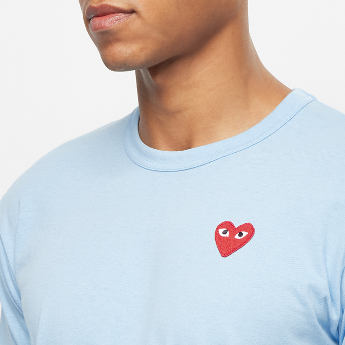 Comme des Garcons Play Play Red Heart T-Shirt bleu 54371 5