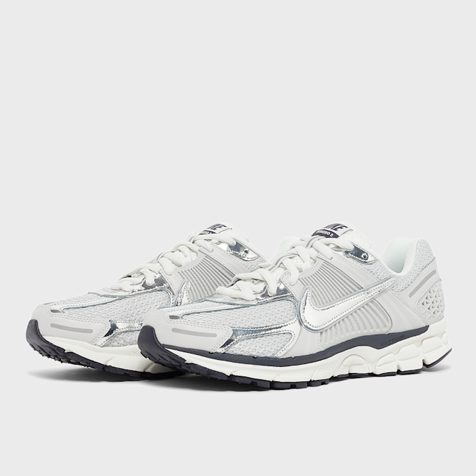 Nike   Zoom Vomero 5 "Metallic Silver" grau 78502 1