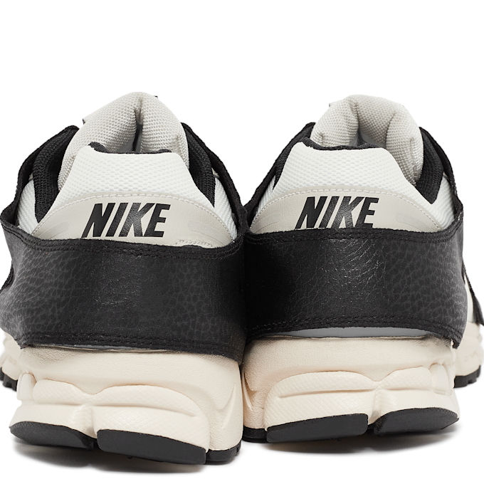 Nike Zoom Vomero 5 PRM "Timeless" white 78507 5