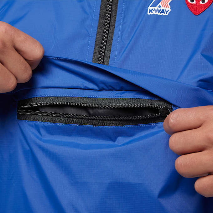 Comme des Garcons Play K-Way Half Zip Jacket bleu 80937 6