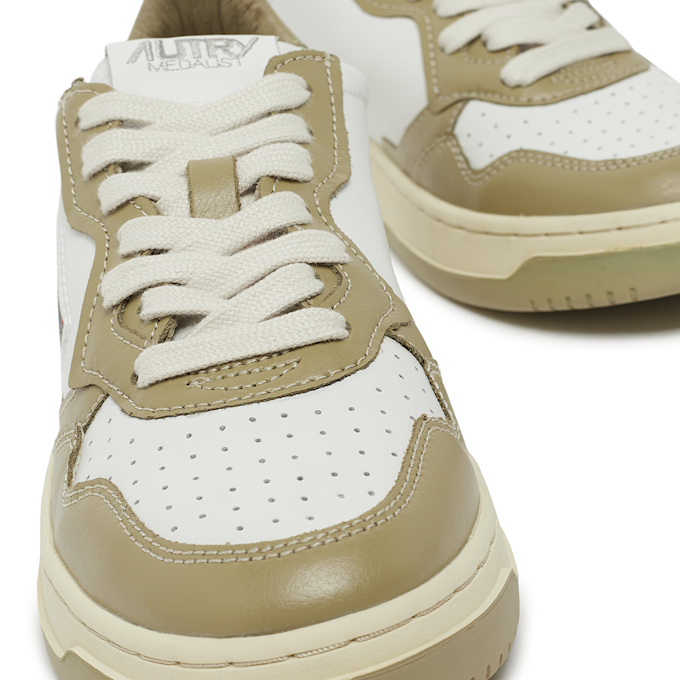 Autry Wmns Medalist Low beige 81340 5
