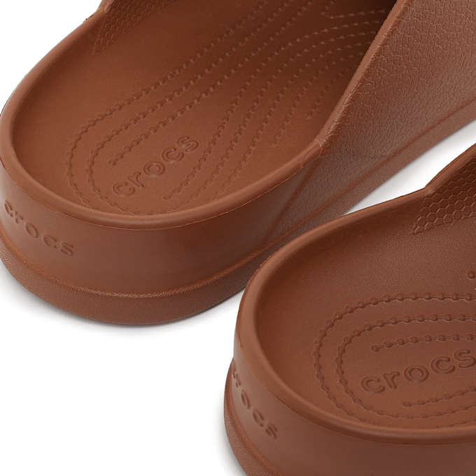 Crocs Dylan Clog braun 81842 5