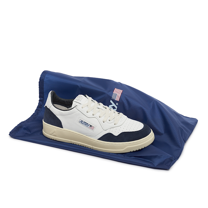 Autry Medalist Low wit 82483 8