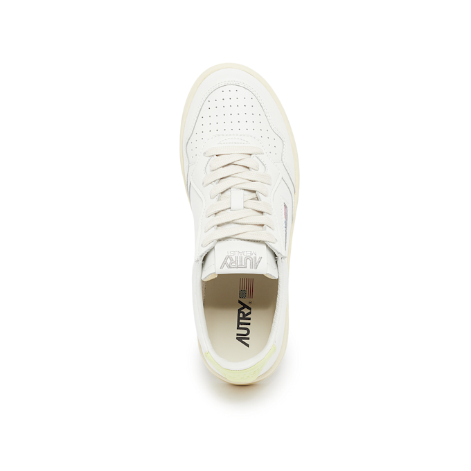 Autry Wmns Medalist Low white 82529 4