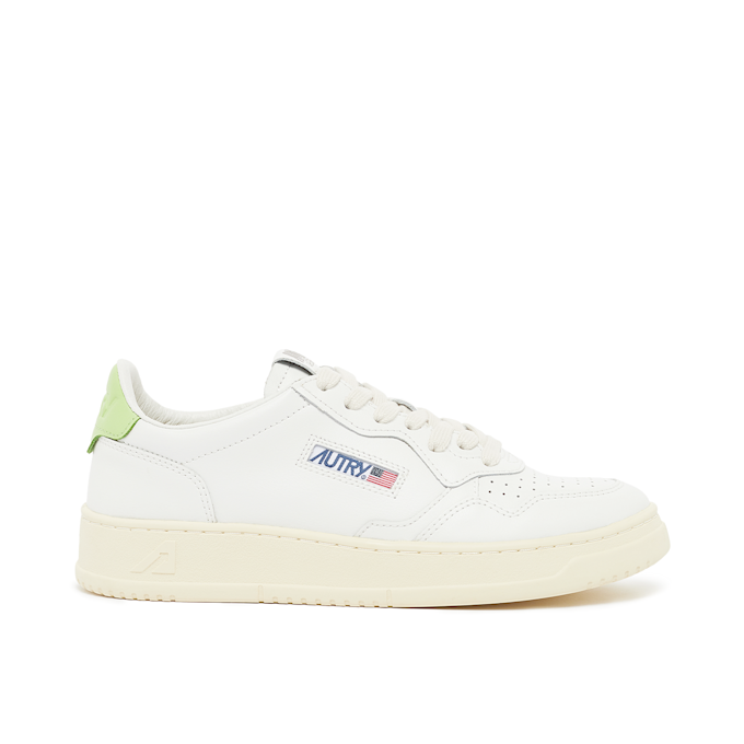Autry Wmns Medalist Low white 82530 2