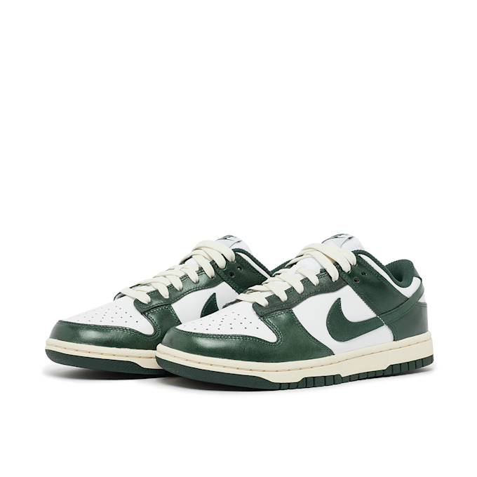 Nike Wmns Dunk Low "Vintage Green" vert 83257 1