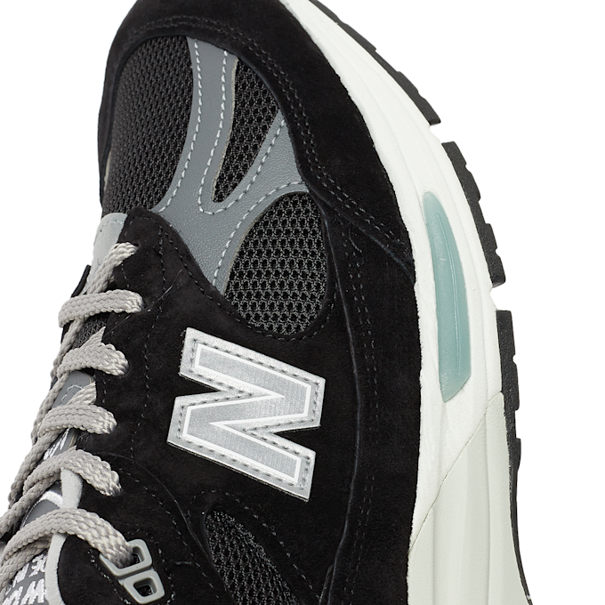 New Balance 991v2 "Black" schwarz 84207 7