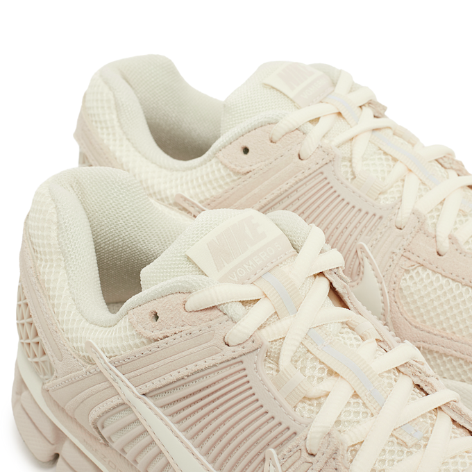 Nike Wmns Zoom Vomero 5 "Light Orewood Brown" beige 86768 5