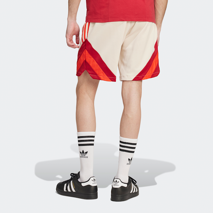 adidas Originals FC Bayern OG Shorts beige 88975 3