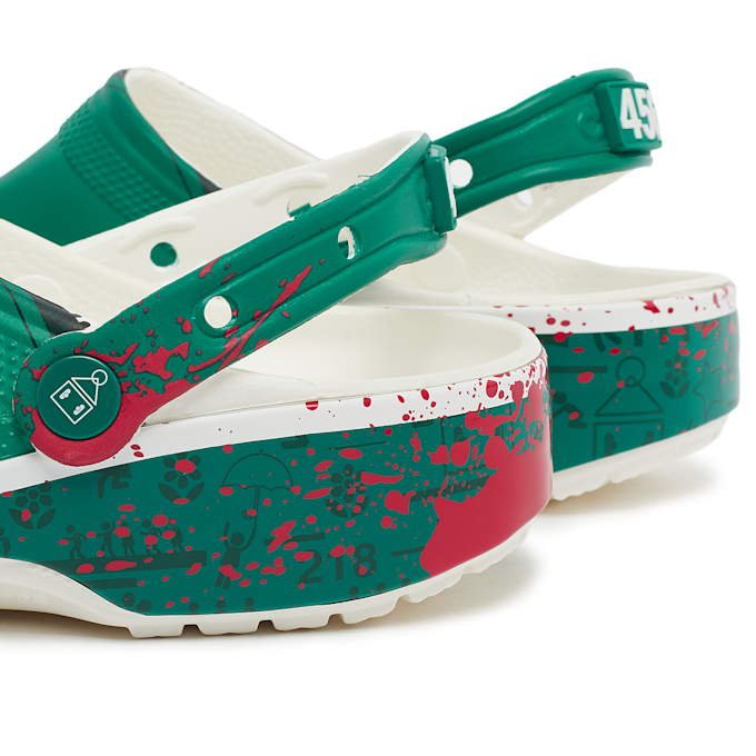 Crocs x Squid Game Classic Clog grün 84938 6