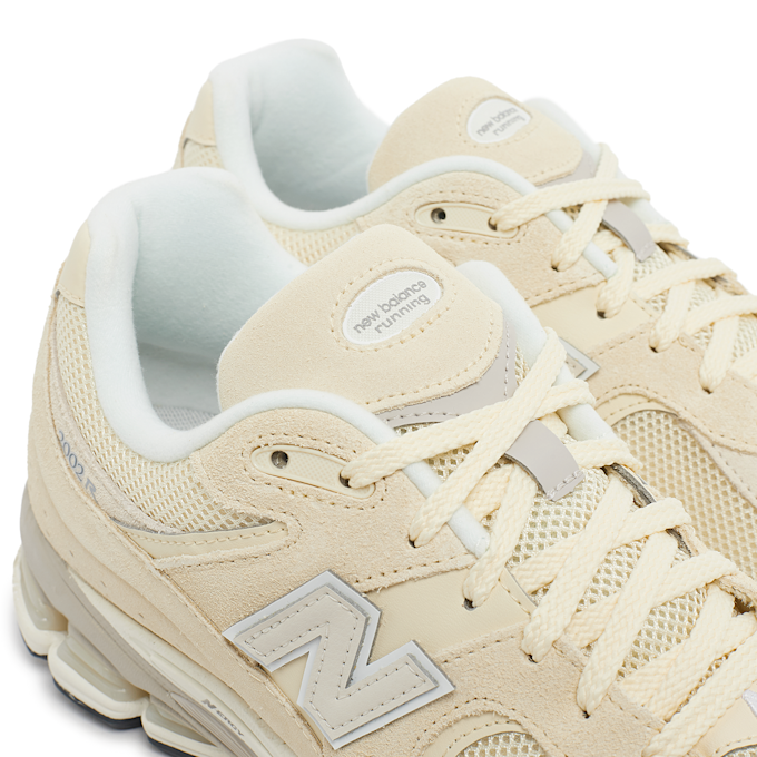 New Balance 2002 (M2002RFI) beige 86869 6