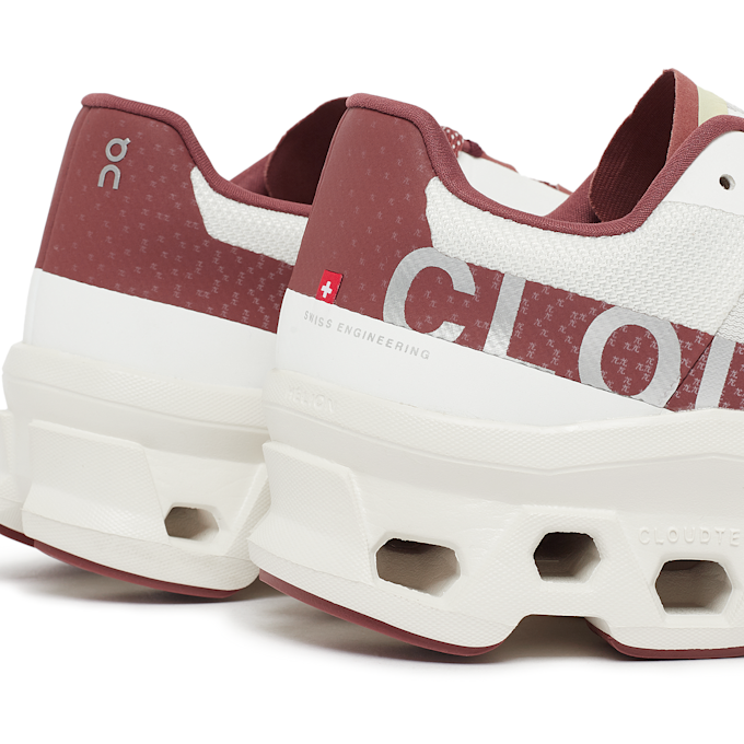 On Cloudmonster wit 85024 5