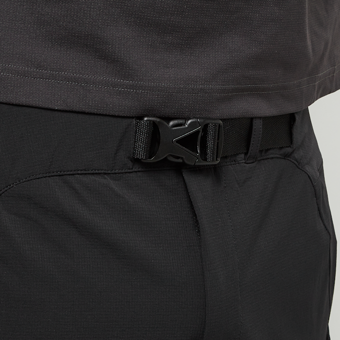 Oakley Latitude Arc Pant schwarz 88168 6