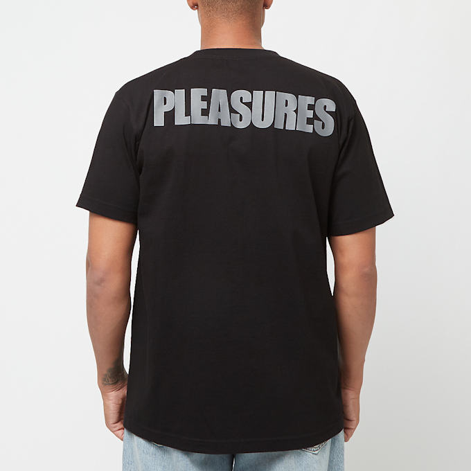 Pleasures Broken In T-Shirt black 90520 4