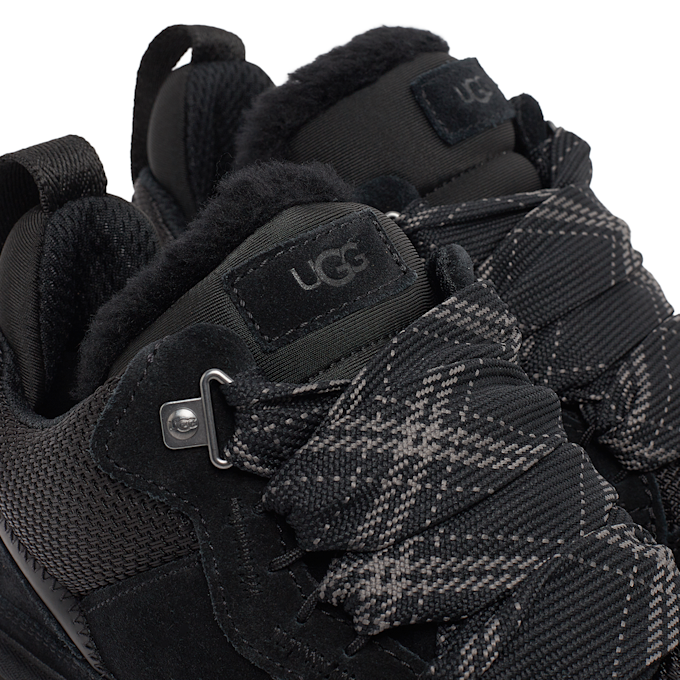 UGG Wmns Lowmel black 84665 6