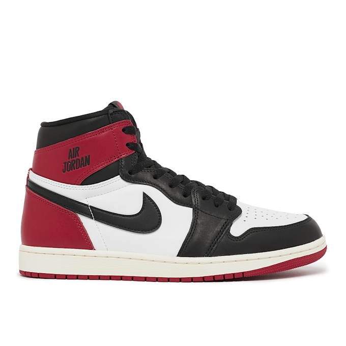 Jordan Air Jordan 1 Retro High OG "Black Toe Reimagined" noir 86396 2