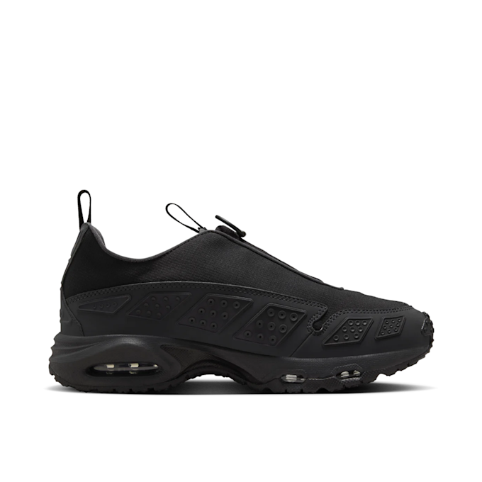 Nike Wmns Air Max SNDR Gore-Tex "Black and Dark Smoke Grey" noir 86985 2