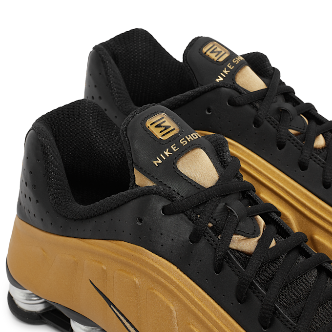 Nike Wmns Shox R4 "Metallic Gold" noir 86727 6