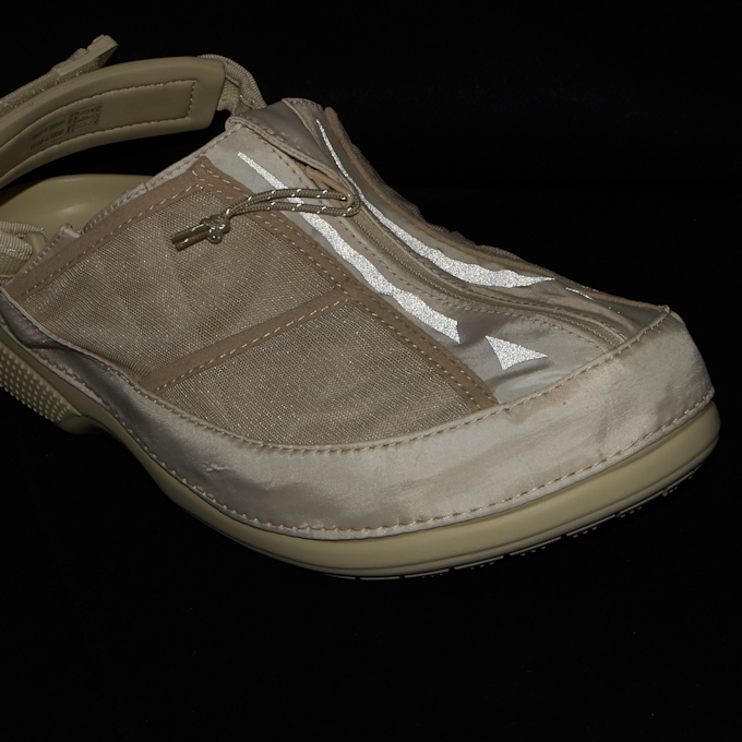 Crocs Classic Energy Running Vest beige 85219 7