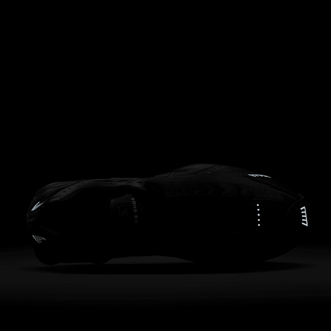 Nike Shox R4 "Black Crimson" noir 86548 9