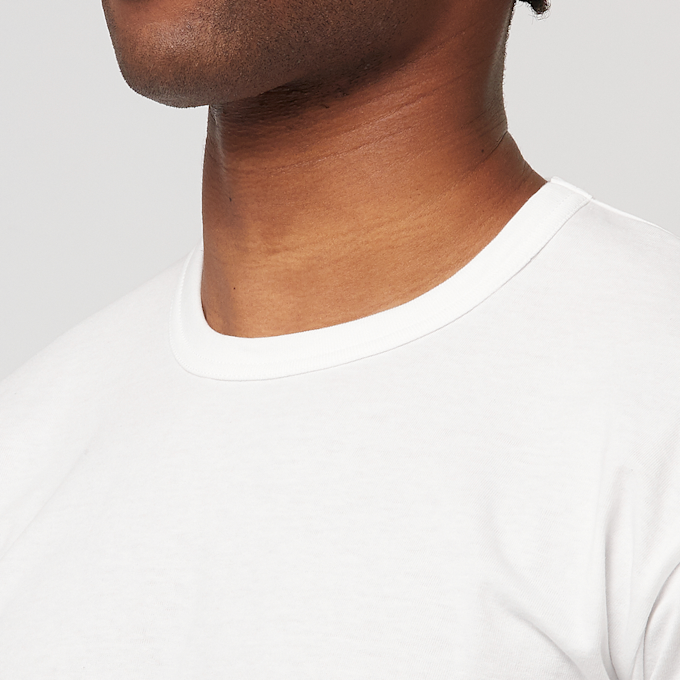 Comme des Garcons Play Small Red Heart Neck T-Shirt White blanc 89156 5