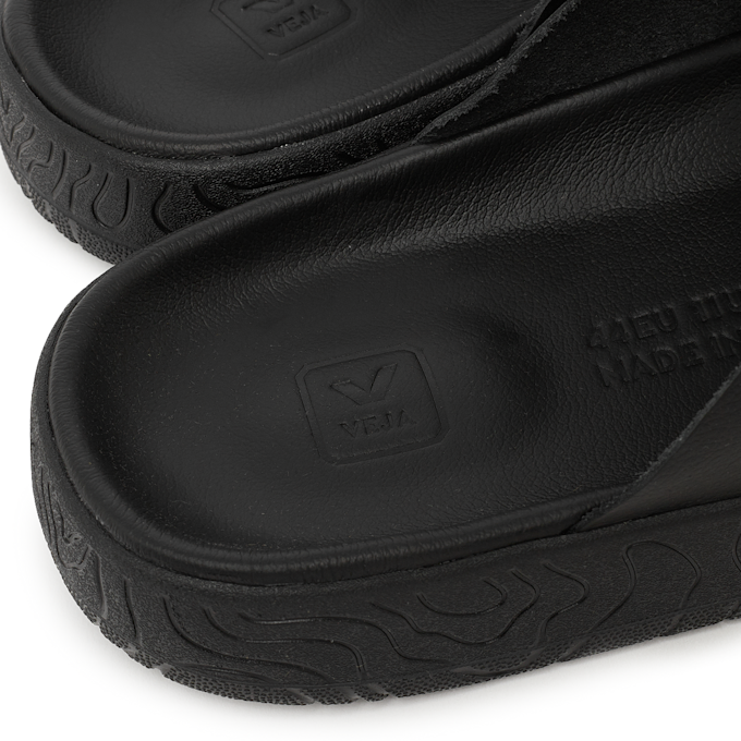 Veja Etna O.T. Leather noir 87904 5