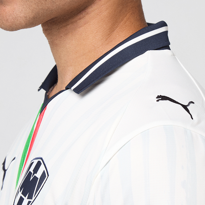 PUMA x KidSuper CF Monterrey Jersey Replica weiß 88424 8