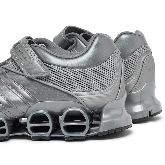 adidas Originals x Taqwa Bint Ali Wmns Megaride Mary-Jane grau 91199 5