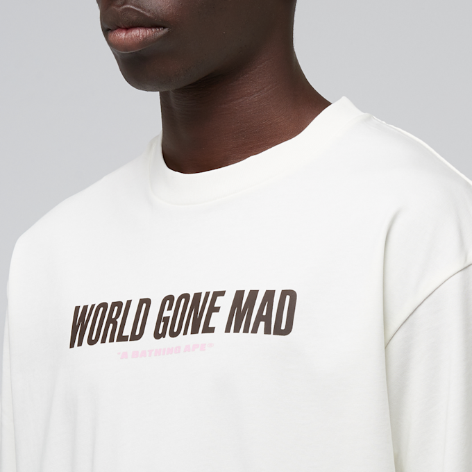 A Bathing Ape Slogan Relaxed Fit Tee beige 86325 6