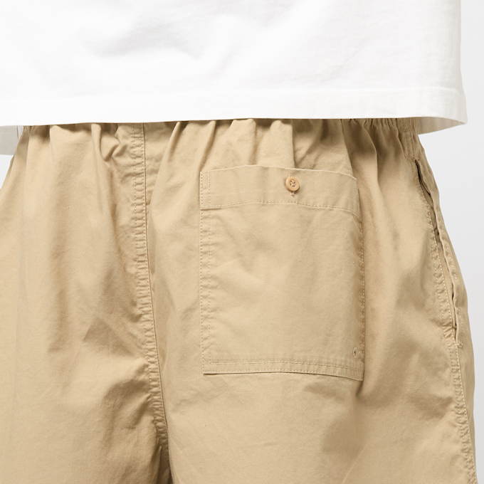 Nike Club Flow Shorts beige 86260 6