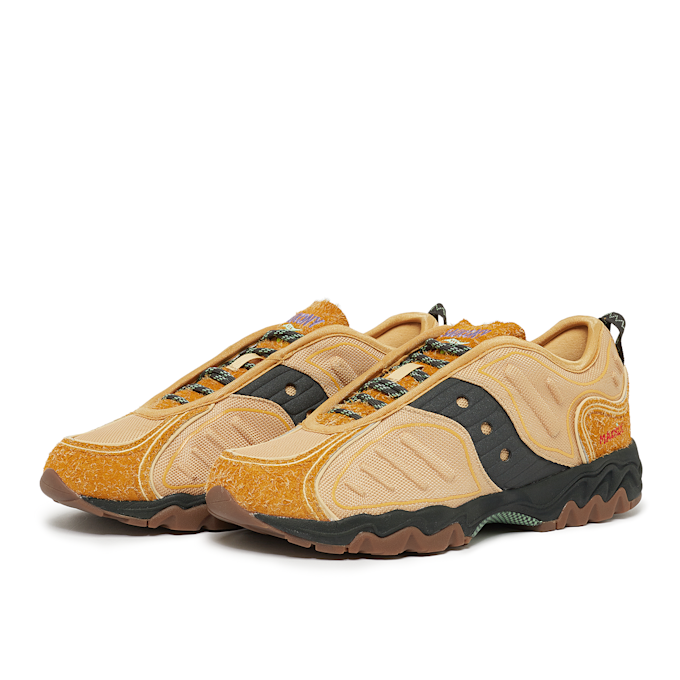 Saucony x Colour Plus Matrix brown 89462 1