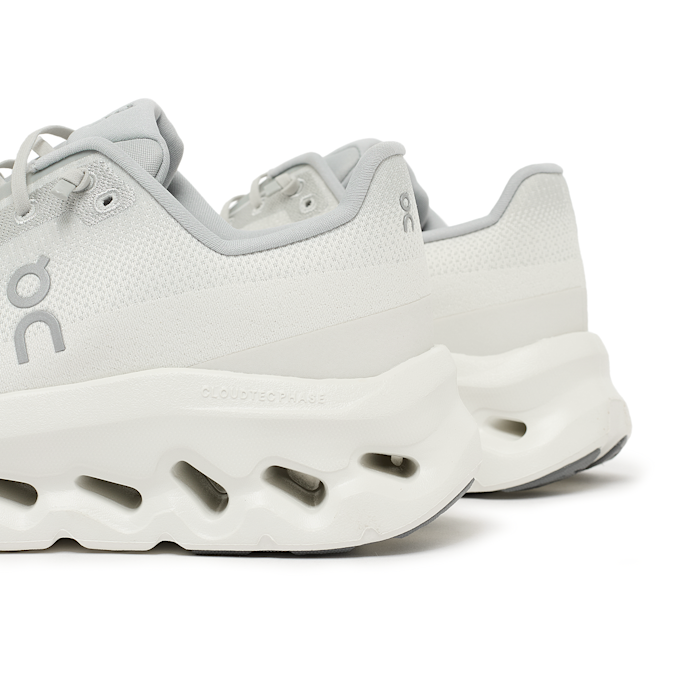 On Cloudtilt gris 85792 5