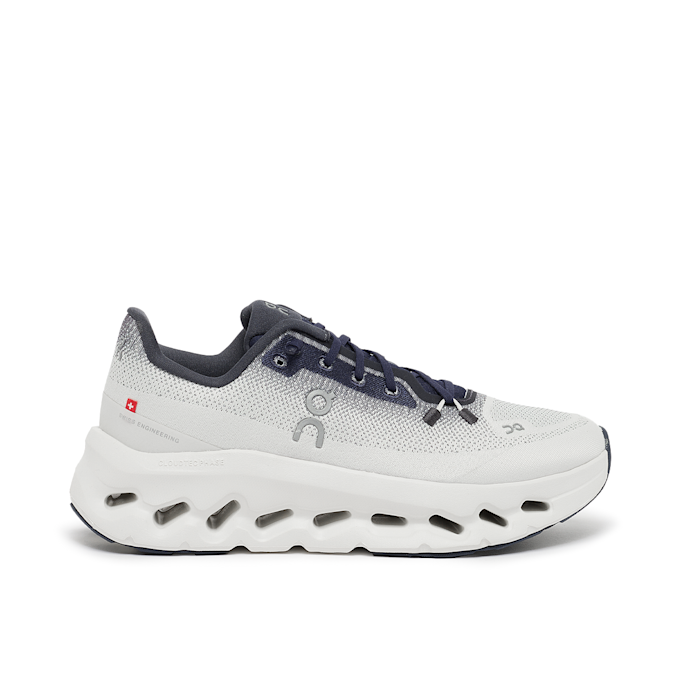 On Wmns Cloudtilt gris 85796 2