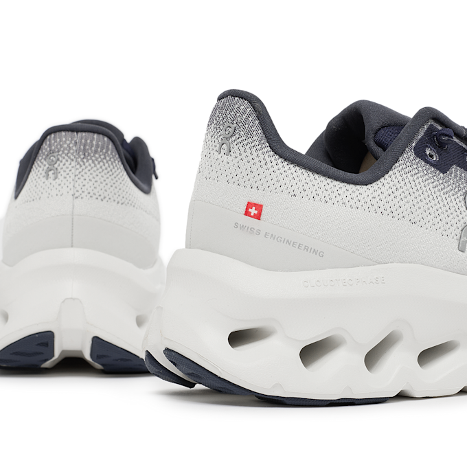 On Wmns Cloudtilt grijs 85796 7